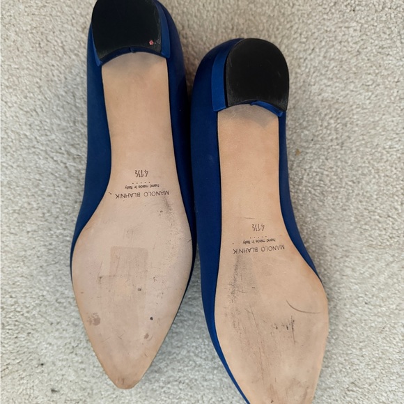 The Carrie Bradshaw shoe!  But these are flats! Worn just one day! Weddi… - Picture 2 of 4